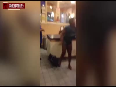 黑人两姐妹餐厅内打架 暴击对方被拘留