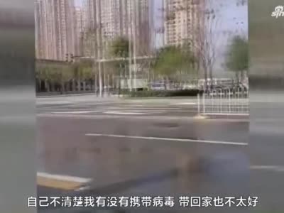 逆行在武汉的河南小伙：每天穿梭在城市街头为共享单车消毒